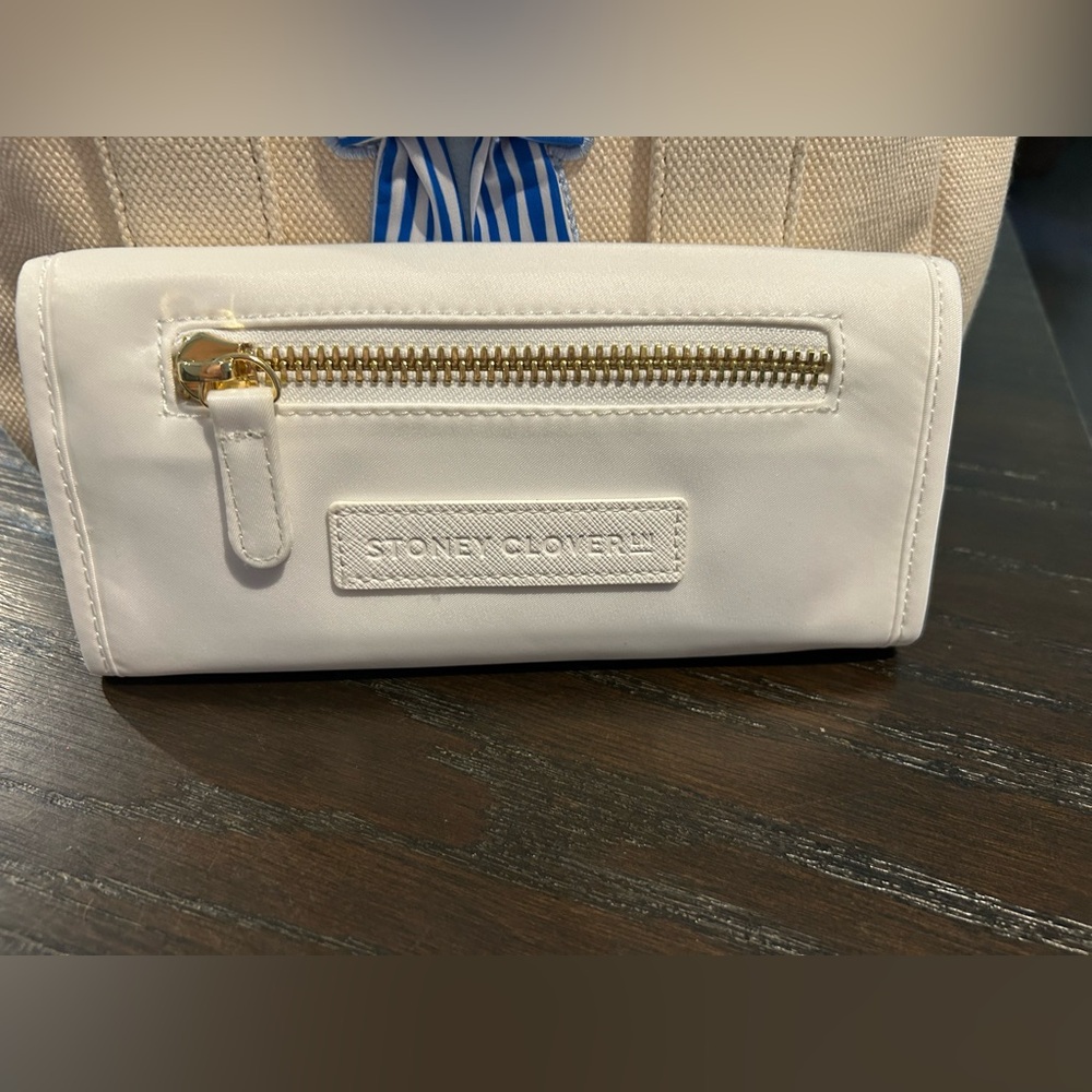 Stoney clover snap tote and wallet - Picture 7 of 9